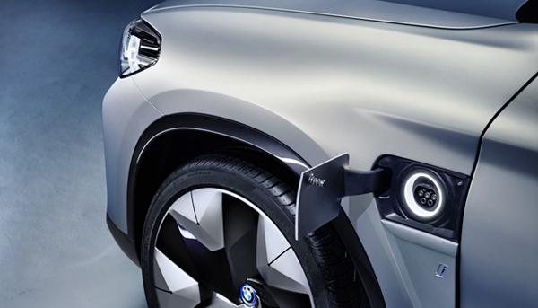 bmw-conceptix3-charging-zm