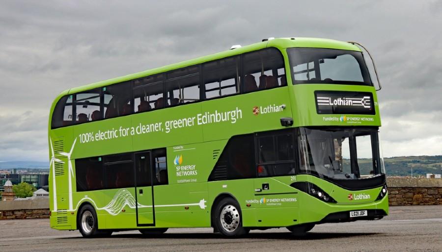 edinburgh receives electric double decker buses