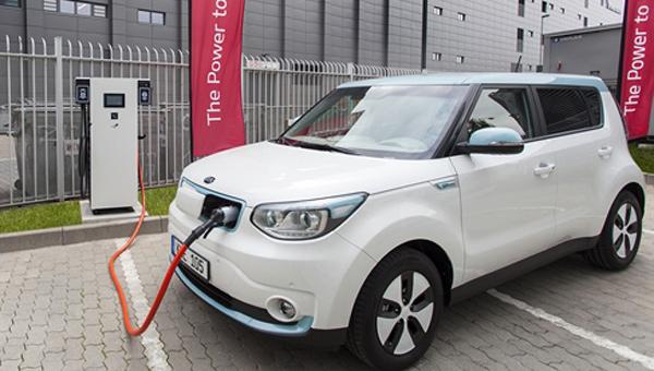 kia-soul-charging2