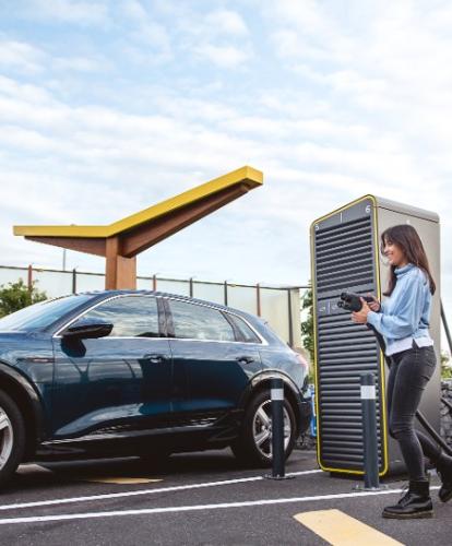 Fastned receives €75 million strategic investment from Schroders Capital