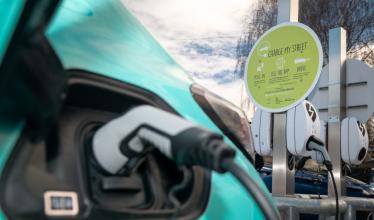 Guide to on-street charging in the UK