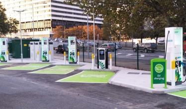 BP Chargemaster launches ultra rapid charging site