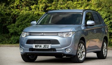 Hendra Holiday Park to run new Outlander PHEVs on renewable energy